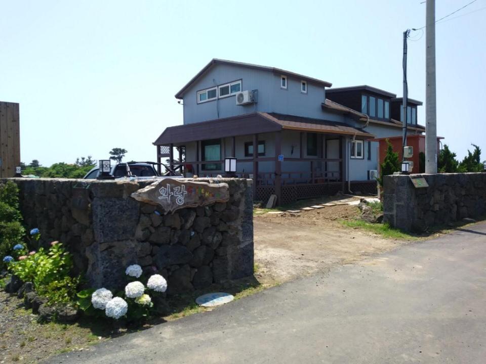 Warang Guesthouse Чеджу Екстериор снимка